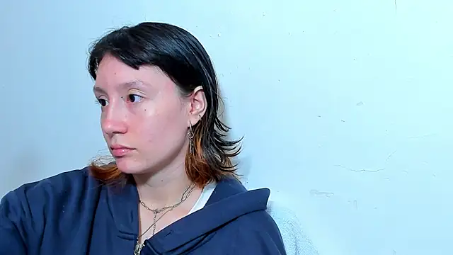 lizzy davis 1 online show from April 2, 3:48 am