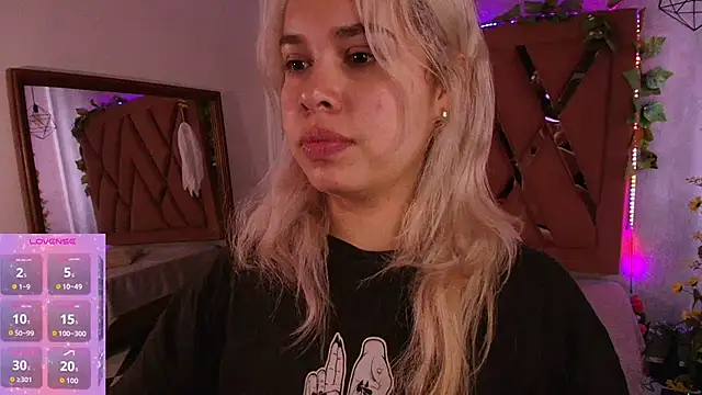 Haelycute online show from October 25, 12:02 pm