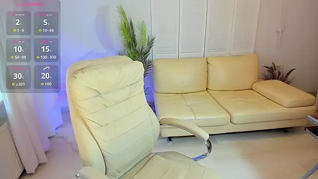 Daniela Kitty  online show from June 12, 8:55 am