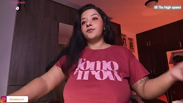 Steph moon  online show from February 4, 5:16 pm