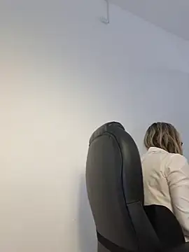 Cata Office-12 online show from November 13, 9:14 pm