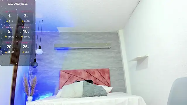 thararouse online show from October 11, 12:30 pm