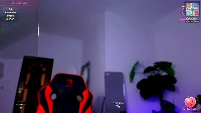 CharmingAnnie online show from February 13, 7:37 pm