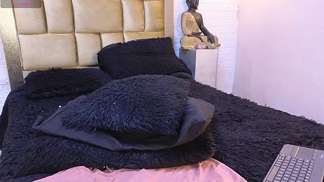 ximenawilliamss online show from October 30, 10:22 pm