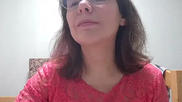 HollyJewel online show from January 11, 5:40 pm