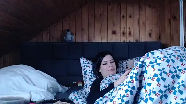 BoeseMoni1998 online show from September 18, 12:26 pm