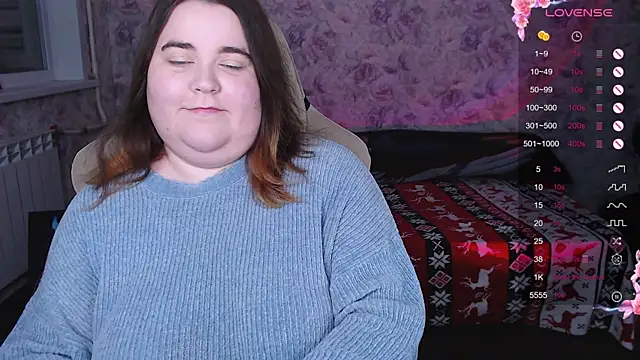 Estelle Hicks online show from November 13, 7:13 pm