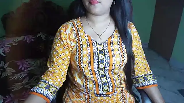 BengaliQueenStar online show from April 24, 4:43 pm