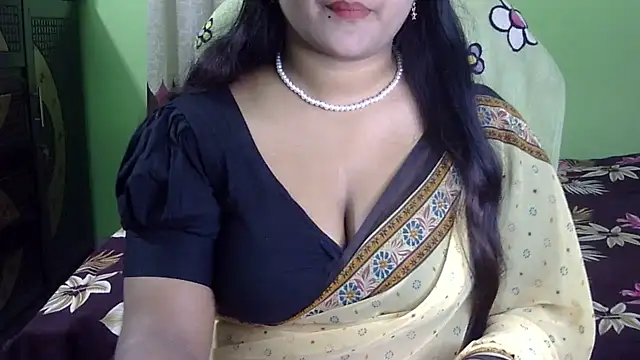 BengaliQueenStar online show from January 17, 5:09 pm