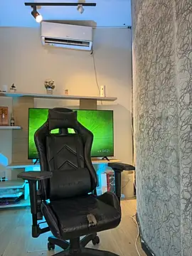 saracaball  online show from April 8, 9:22 am