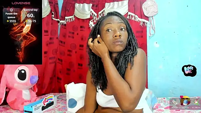 Sandyhamilttoon online show from October 26, 1:34 am