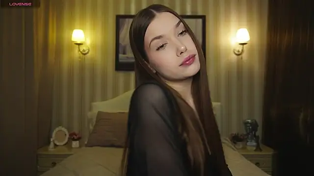  Eva Lee online show from September 13, 6:05 pm