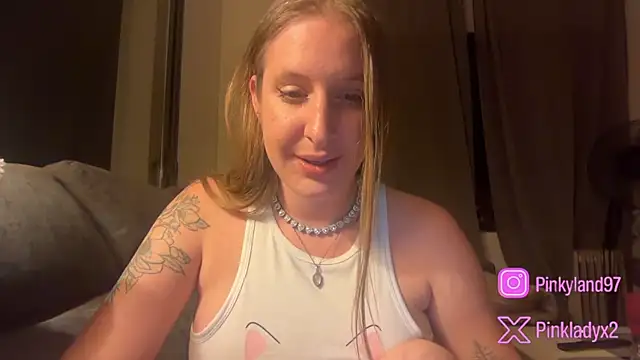Pinkyladyxxx online show from May 16, 12:02 am