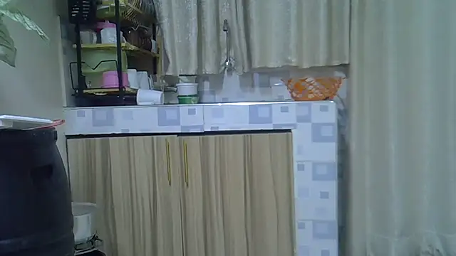 jeyberrie online show from February 6, 1:14 pm