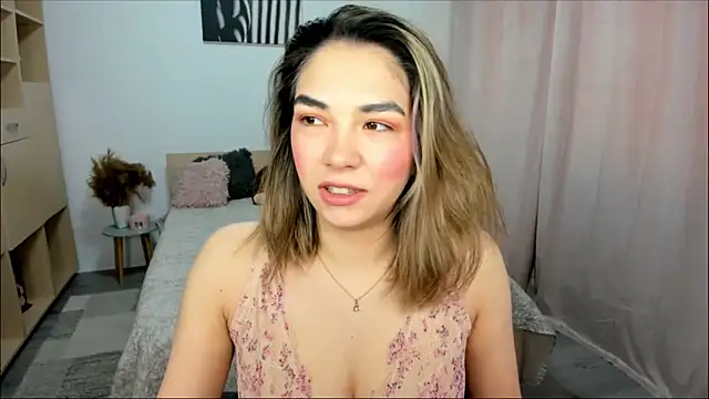 Alexa Dolly12 online show from March 30, 6:46 am