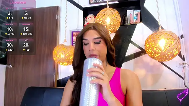 victoria aleia  online show from December 18, 11:09 pm