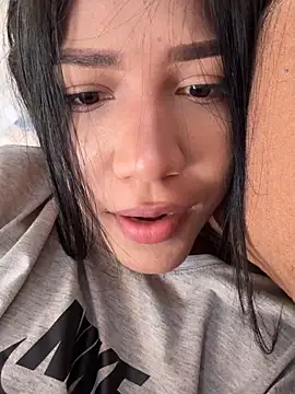 Alissarhys26 online show from December 17, 3:38 pm