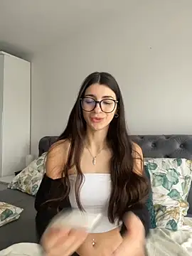 Wildberry  online show from March 21, 8:30 am