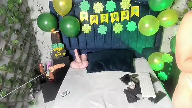 Amy hoy69 online show from March 18, 2:38 am