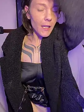 OniricFemme online show from January 18, 11:34 pm