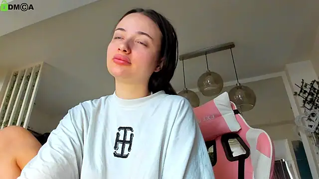 IreneVON online show from March 16, 5:44 am