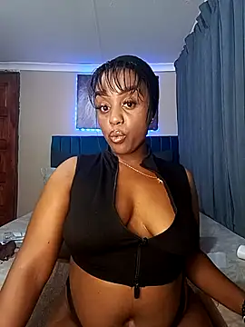 Queen-Chocolate online show from November 16, 1:07 am