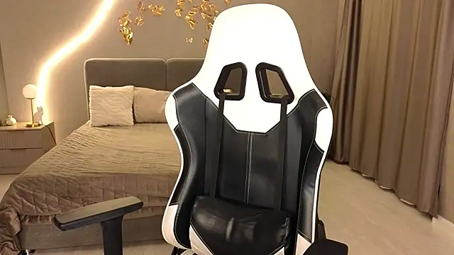 ammy cummy online show from December 15, 3:56 am