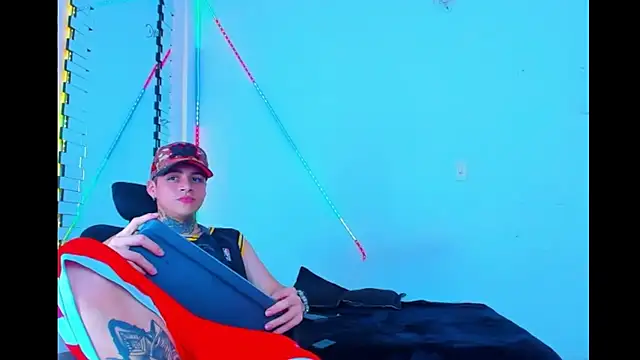 HOT boy2025 online show from September 23, 12:36 pm