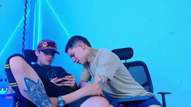 HOT boy2025 online show from October 14, 4:26 am