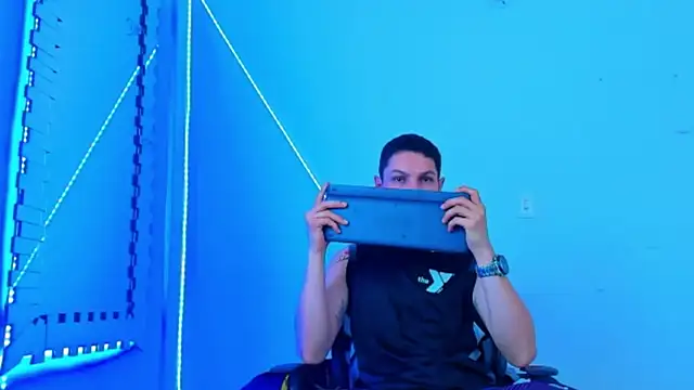 HOT boy2025 online show from October 10, 12:37 am