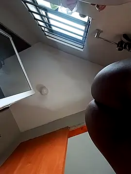 Snapshot of Mayo01_ chatting on October 12, 7:33 am Mayo01 online show from October 12, 7:33 am