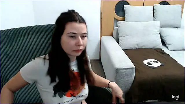 VioletaFlower7 online show from December 21, 8:18 am