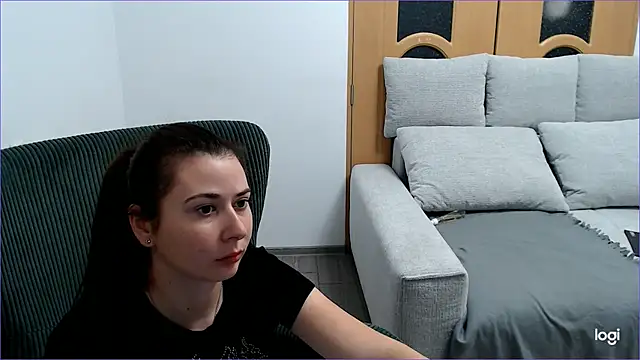 Snapshot of VioletaFlower7 chatting on October 2, 2:55 pm VioletaFlower7 online show from October 2, 2:55 pm