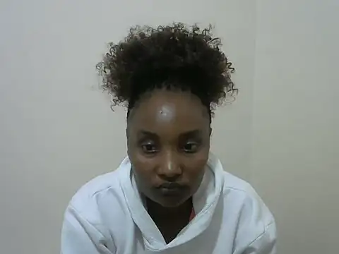 Snapshot of StacyGee24 chatting on October 4, 5:13 am StacyGee24 online show from October 4, 5:13 am