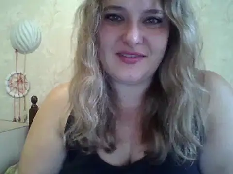 ParisMimi online show from October 21, 8:40 am