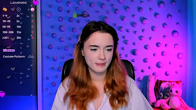 liana kisses online show from November 26, 8:43 pm