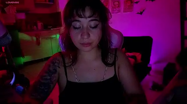 Celeste Bauman online show from June 6, 3:46 am