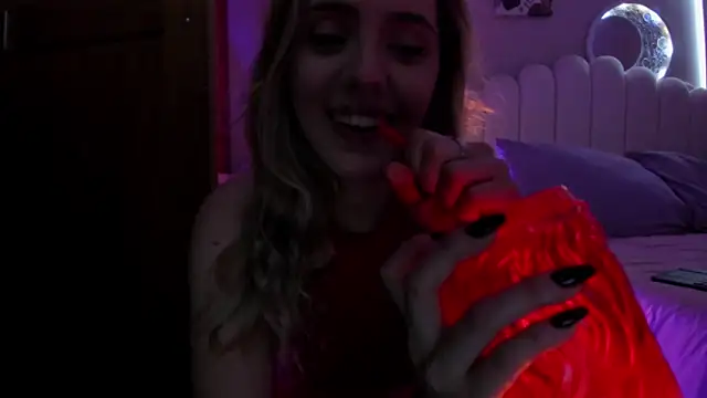 martinaaricci online show from March 11, 1:36 pm