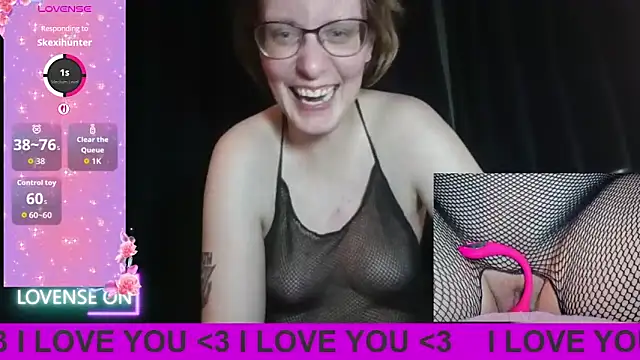 PernillaGirl online show from March 11, 7:38 pm