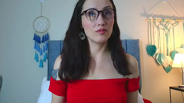 IberianMoonMK online show from November 11, 6:38 pm