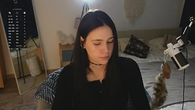 jennetdoll online show from March 25, 7:50 pm