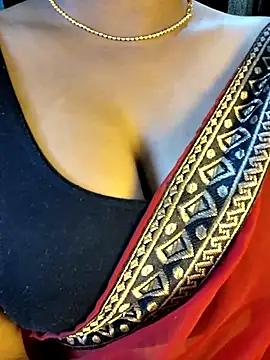 VR here 4U online show from February 15, 10:58 am