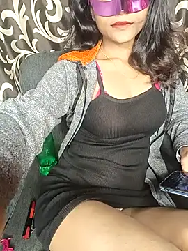 REVA DARLING online show from November 29, 3:38 pm