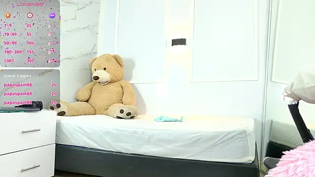 zorravioletta1 online show from April 7, 12:18 pm