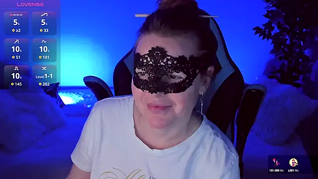 Snapshot of Sexy-Housewife chatting on September 29, 7:19 pm Sexy-Housewife online show from September 29, 7:19 pm