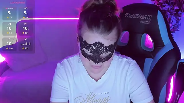 Snapshot of Sexy-Housewife chatting on September 18, 7:12 pm Sexy-Housewife online show from September 18, 7:12 pm