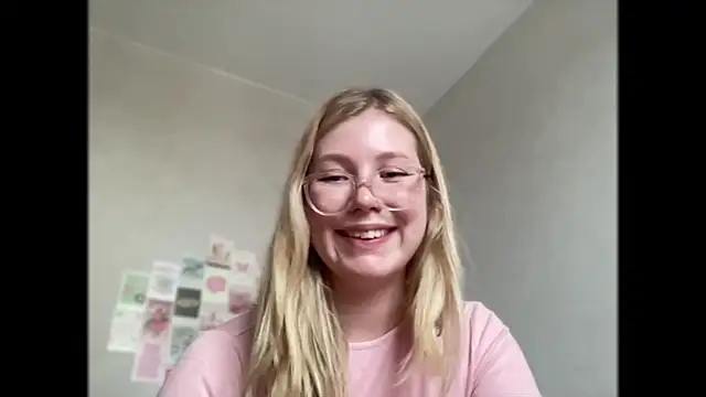 HoneyAudrey online show from October 6, 2:39 am