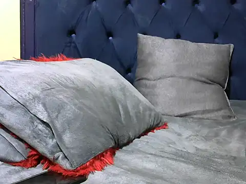 Creamy dolly online show from November 6, 9:42 pm