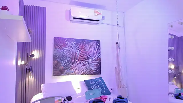 emma alice  online show from October 27, 12:12 pm