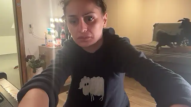 JeSuisUnTapin online show from January 10, 5:39 pm